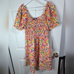 Nivyee Pink And White floral Dress smocked top tiered skirt size large